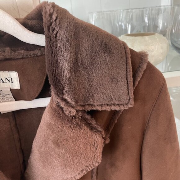 ALFANI PRE-OWNED BROWN PLUSH COAT JACKET SIZE M